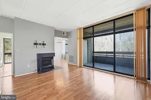 11566 Rolling Green Ct, Reston, VA 20191 - Photo 3