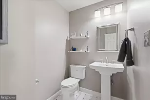 9708 Spring Ridge Ln, Vienna, VA 22182 - Photo 23