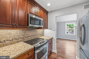 7961 Hidden Bridge Dr, Springfield, VA 22153 - Photo 13