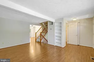 9227 Sheffield Hunt Ct, Lorton, VA 22079 - Photo 7