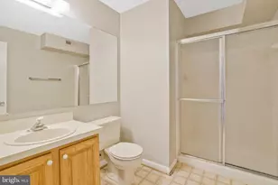 6915 Victoria Dr, Alexandria, VA 22310 - Photo 23