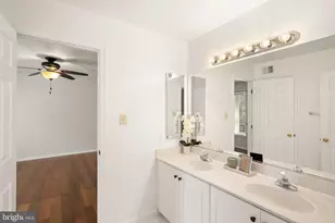 12212 Jonathons Glen Way, Herndon, VA 20170 - Photo 47