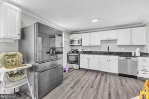 1502 Hiddenbrook Dr, Herndon, VA 20170 - Photo 7
