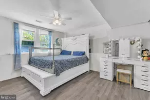 1502 Hiddenbrook Dr, Herndon, VA 20170 - Photo 19