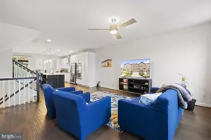 3156 Goldenwave Ct, Fairfax, VA 22031 - Photo 5
