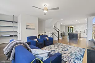 3156 Goldenwave Ct, Fairfax, VA 22031 - Photo 3