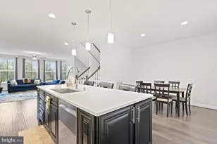 3156 Goldenwave Ct, Fairfax, VA 22031 - Photo 7