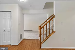 11791 Rockaway Ln, Fairfax, VA 22030 - Photo 17