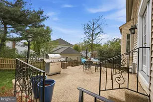 6700 Passageway Pl, Burke, VA 22015 - Photo 13