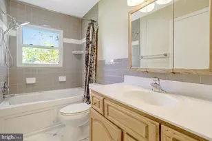 7800 Hayfield Rd, Alexandria, VA 22315 - Photo 25