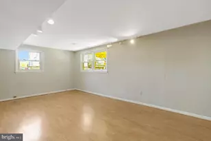 7800 Hayfield Rd, Alexandria, VA 22315 - Photo 39