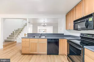 2331 Harleyford Ct, Reston, VA 20191 - Photo 5
