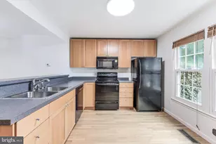 2331 Harleyford Ct, Reston, VA 20191 - Photo 7
