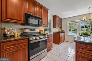 8722 Higdon Dr, Vienna, VA 22182 - Photo 13