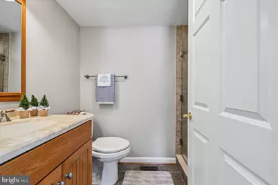 8722 Higdon Drive, Vienna, VA 22182 - Photo 23