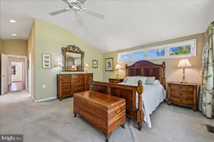 8722 Higdon Dr, Vienna, VA 22182 - Photo 25