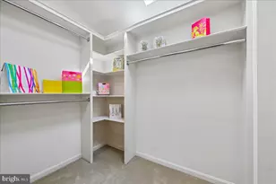 8722 Higdon Dr, Vienna, VA 22182 - Photo 27