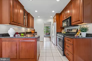 8722 Higdon Dr, Vienna, VA 22182 - Photo 11