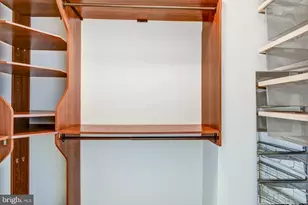 4490 Market Commons Dr, Fairfax, VA 22033 - Photo 19