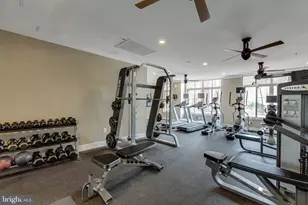 4490 Market Commons Dr, Fairfax, VA 22033 - Photo 31