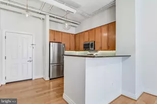 4490 Market Commons Dr, Fairfax, VA 22033 - Photo 11