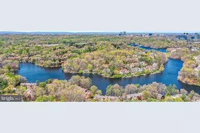 10908 Howland Drive, Reston, VA 20191 - Photo 7