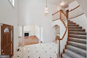 2927 Beau Ln, Fairfax, VA 22031 - Photo 5
