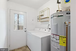 13707 Autumn Vale Ct, Chantilly, VA 20151 - Photo 15