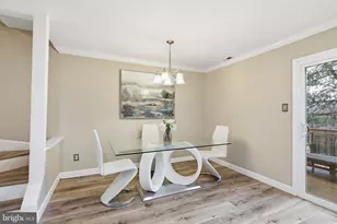 13707 Autumn Vale Ct, Chantilly, VA 20151 - Photo 7