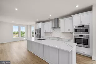 13922 Aviation Pl, Herndon, VA 20171 - Photo 5