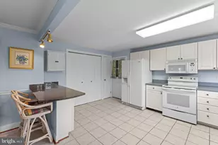 9008 Jameson St, Lorton, VA 22079 - Photo 13