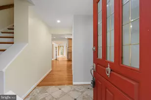 10802 Oldfield Dr, Reston, VA 20191 - Photo 5