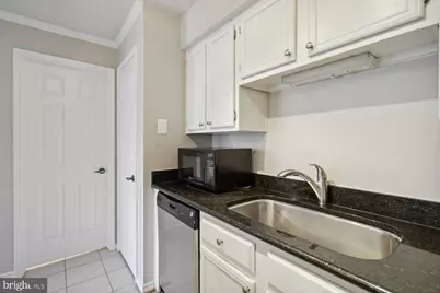 1536 Lincoln Way #203, McLean, VA 22102 - Photo 7