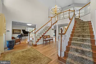 11431 Woolington Rd, Great Falls, VA 22066 - Photo 3