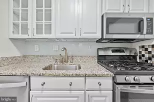 5920 Cove Landing Rd, Burke, VA 22015 - Photo 11