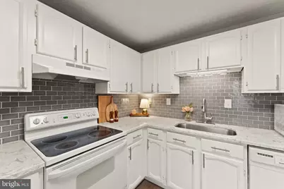 1617 Sierra Woods Drive, Reston, VA 20194 - Photo 15