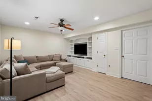 13907 Quietway Ct, Chantilly, VA 20151 - Photo 49
