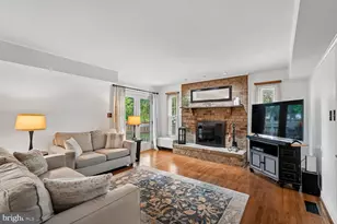13907 Quietway Ct, Chantilly, VA 20151 - Photo 23