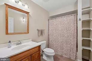 13907 Quietway Ct, Chantilly, VA 20151 - Photo 53