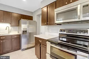 3713 Lockwood Ln, Annandale, VA 22003 - Photo 11