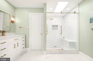 6925 Old Dominion Dr, McLean, VA 22101 - Photo 25