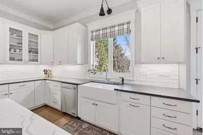 427 Orchard Street NW, Vienna, VA 22180 - Photo 15