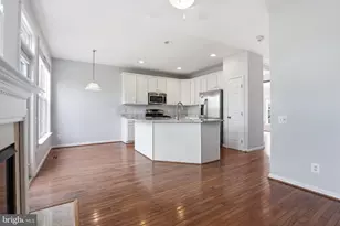 12880 Fair Valley Ct, Fairfax, VA 22033 - Photo 11