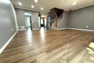 10542 Reed's Landing Cir, Burke, VA 22015 - Photo 21