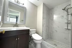 10542 Reed's Landing Cir, Burke, VA 22015 - Photo 13