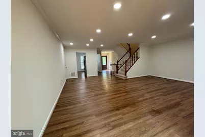 10542 Reeds Landing Circle, Burke, VA 22015 - Photo 9