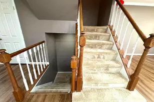 10542 Reed's Landing Cir, Burke, VA 22015 - Photo 17