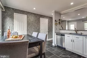 6608 High Valley Ln, Alexandria, VA 22315 - Photo 11