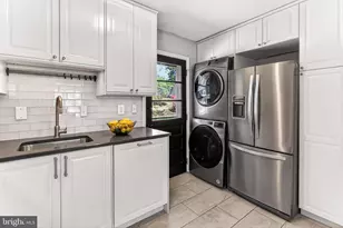 3142 Holloway Rd, Falls Church, VA 22042 - Photo 11