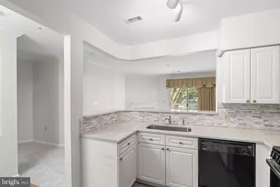 12915 Alton Square #213, Herndon, VA 20170 - Photo 7